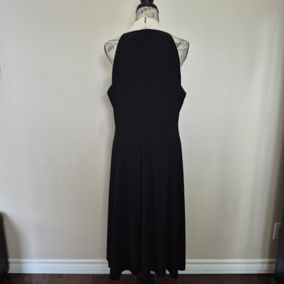 Elegant Dress - Picture 6 of 14